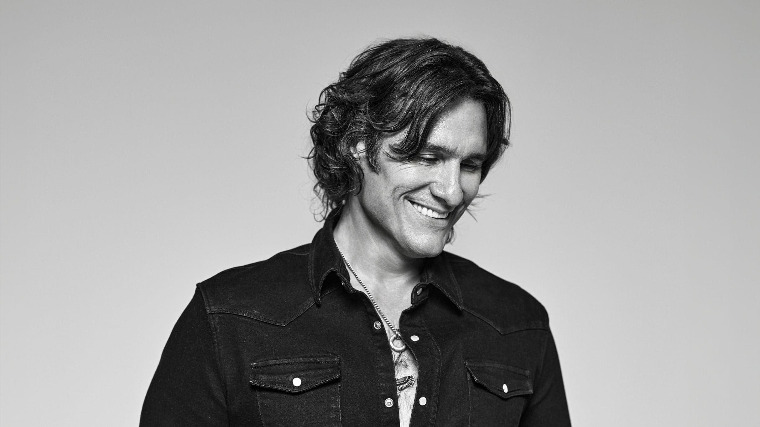 Joe Nichols w/ McKenzie Claire Knapps