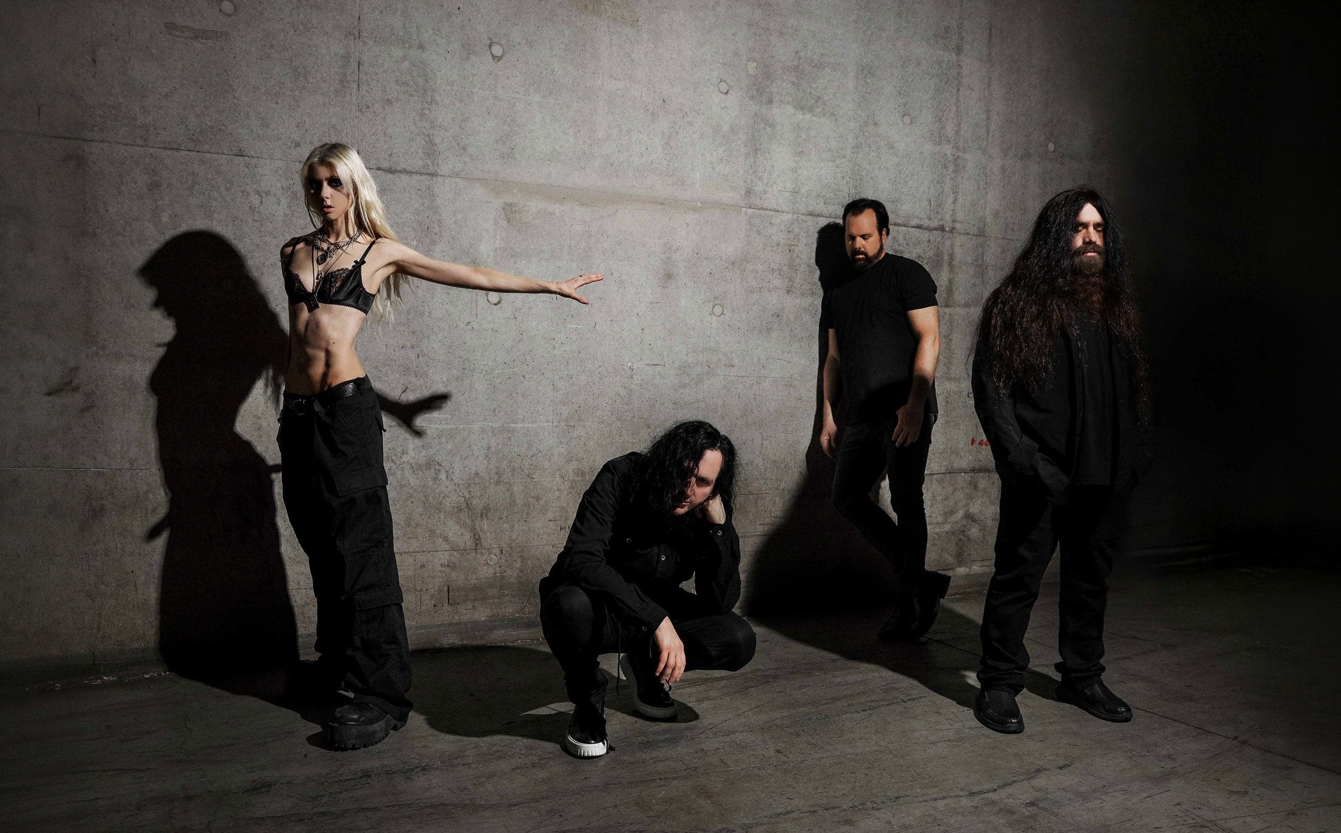 The Pretty Reckless: Dear God Tour