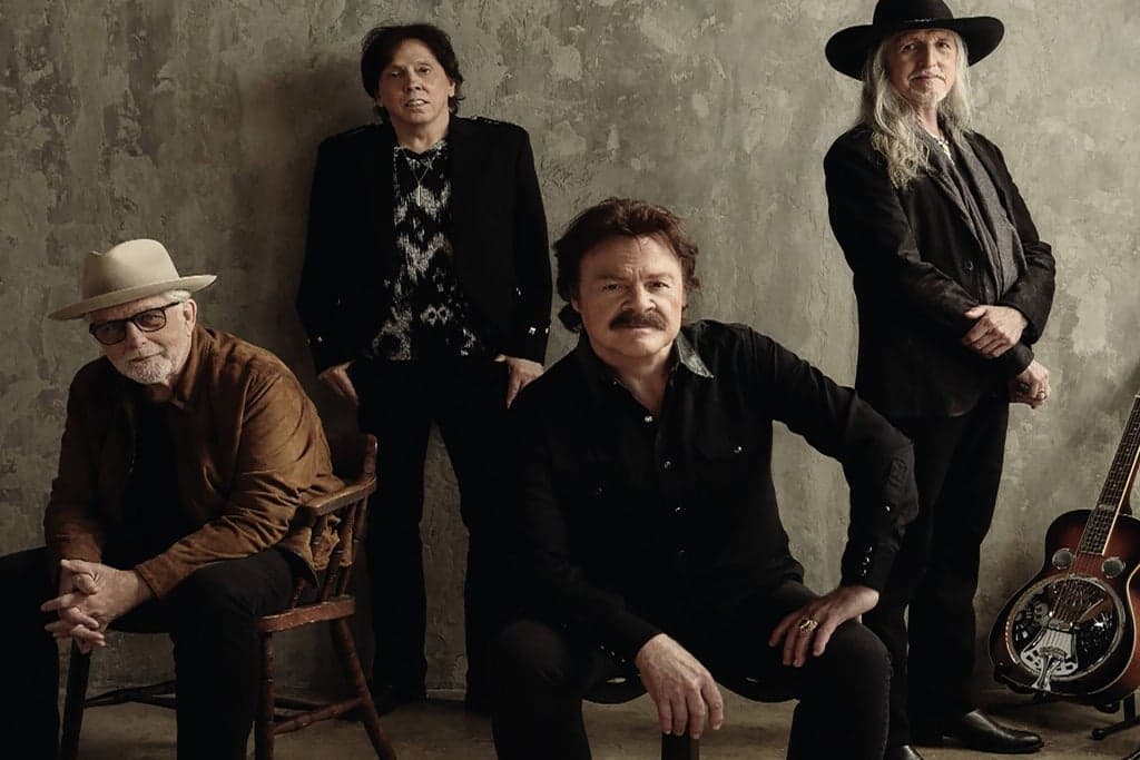 The Doobie Brothers: Walk This Road Tour
