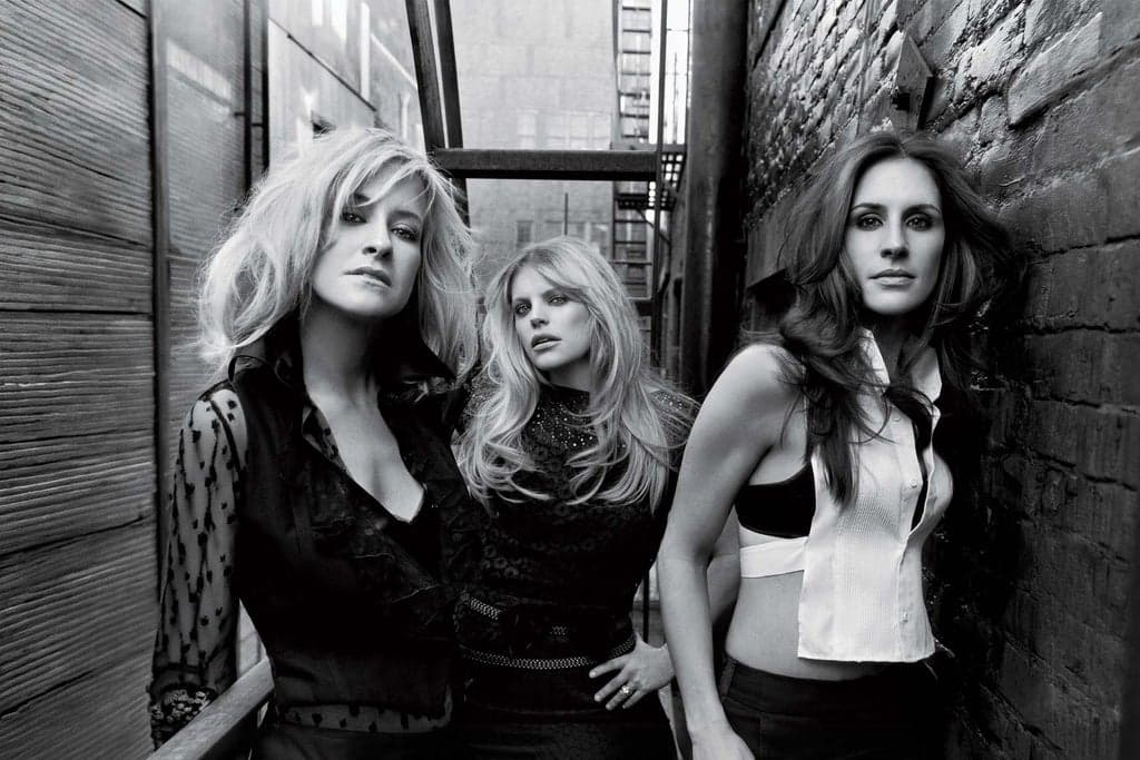 THE CHICKS - TAKING THE LONG WAY