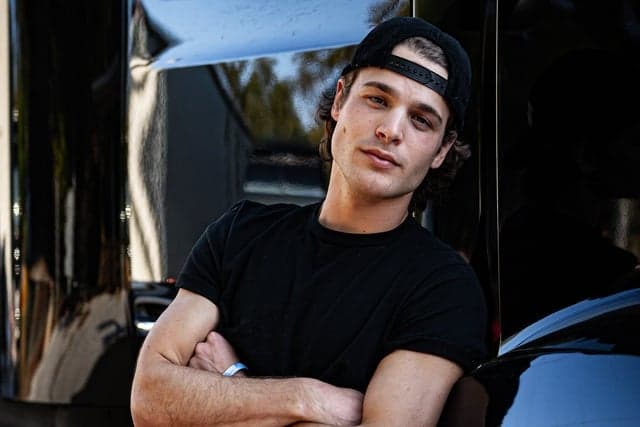 Max McNown - The Cost of Growing Up Tour