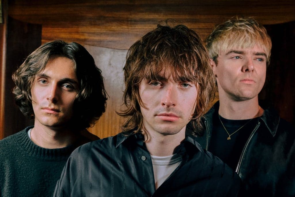 Villanelle with Phantom Planet