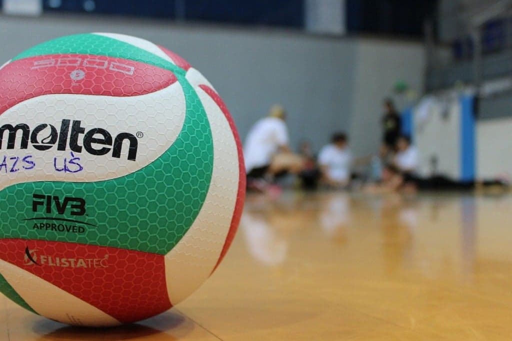 Santa Clara Broncos Womens Volleyball vs. Pepperdine Waves Womens Volleyball
