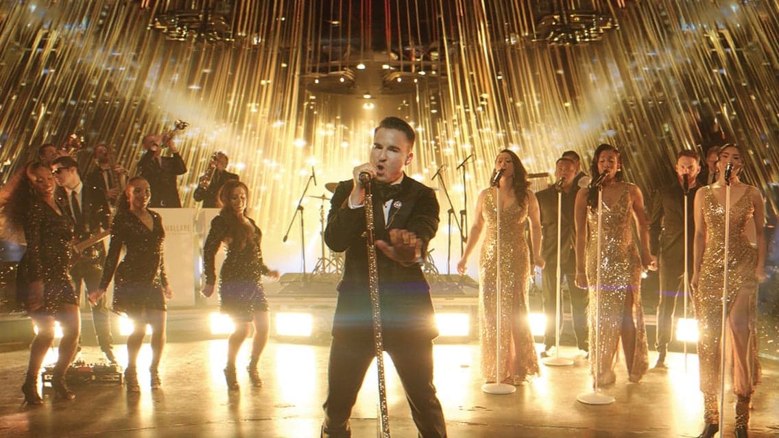 Palm Springs NYE Outdoor Celebration with Ben Mallare Band