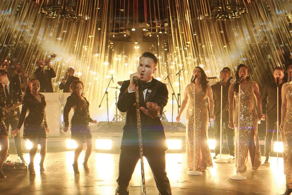 Palm Springs NYE Outdoor Celebration with Ben Mallare Band